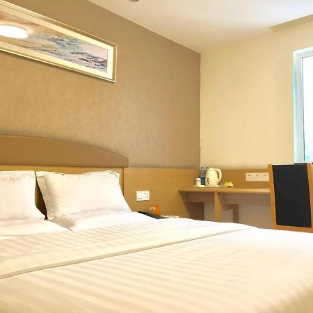 7Days Inn Chengdu Wuda Garden Экстерьер фото