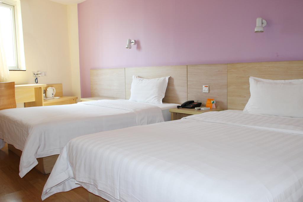 7Days Inn Chengdu Wuda Garden Номер фото