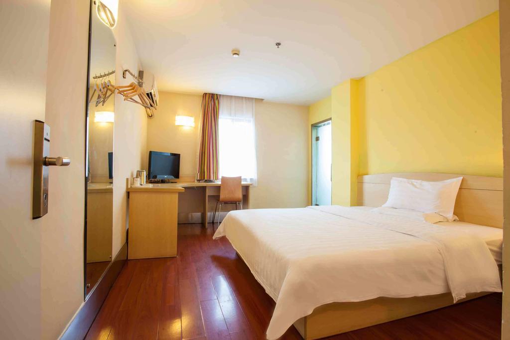 7Days Inn Chengdu Wuda Garden Номер фото